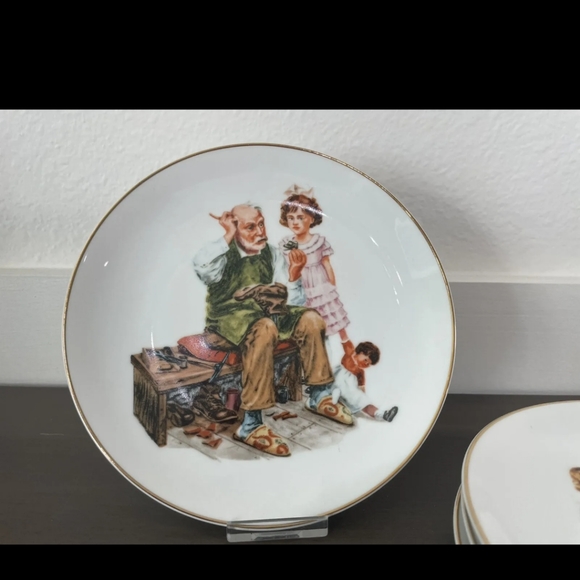 4 vintage Norman Rockwell collector plates - Picture 4 of 5